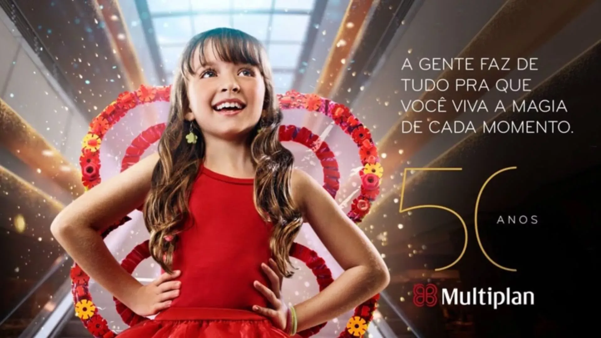 Multiplan comemora 50 anos em campanha mágica