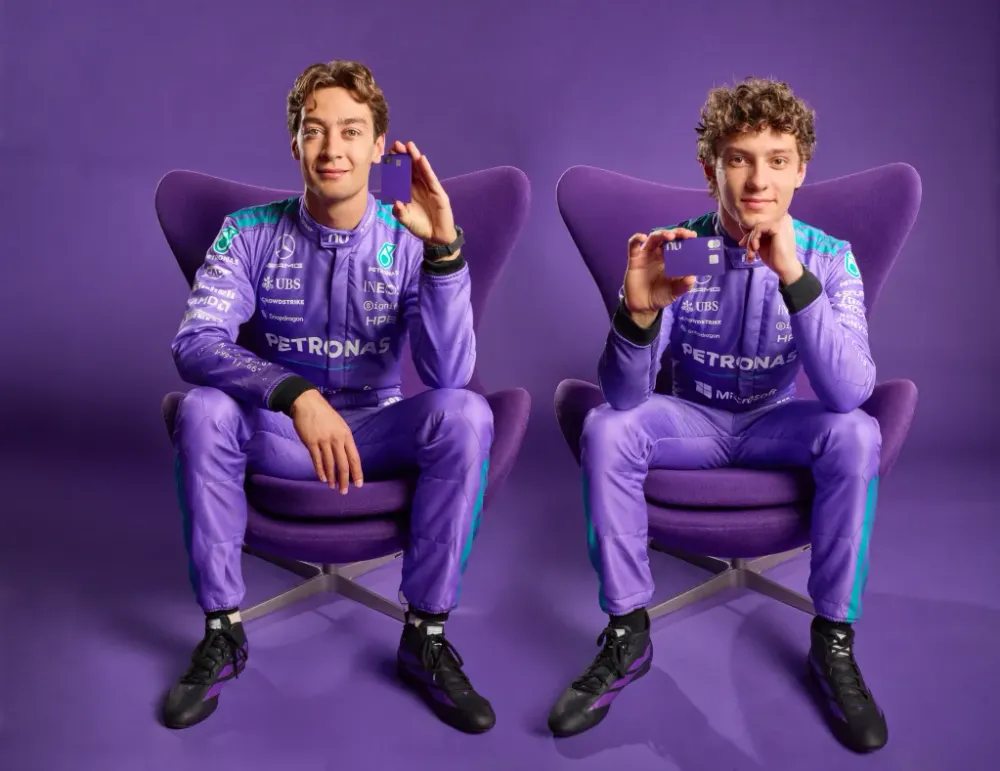 13日で出品終了　ASSOS MERCEDES AMG PETRONAS ジレ Nu e Mercedes-AMG PETRONAS F1 Team estreiam parceria no GP de