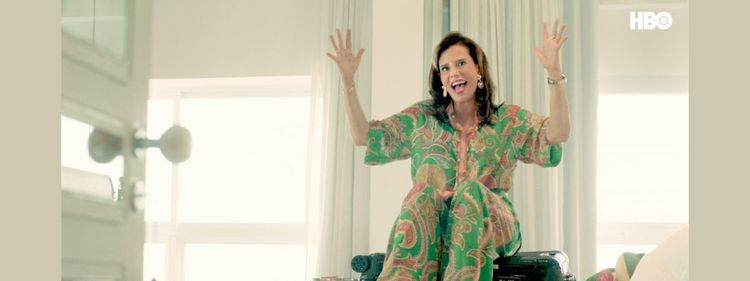 Narcisa conta perrengues em viagens de luxo para promover série da HBO