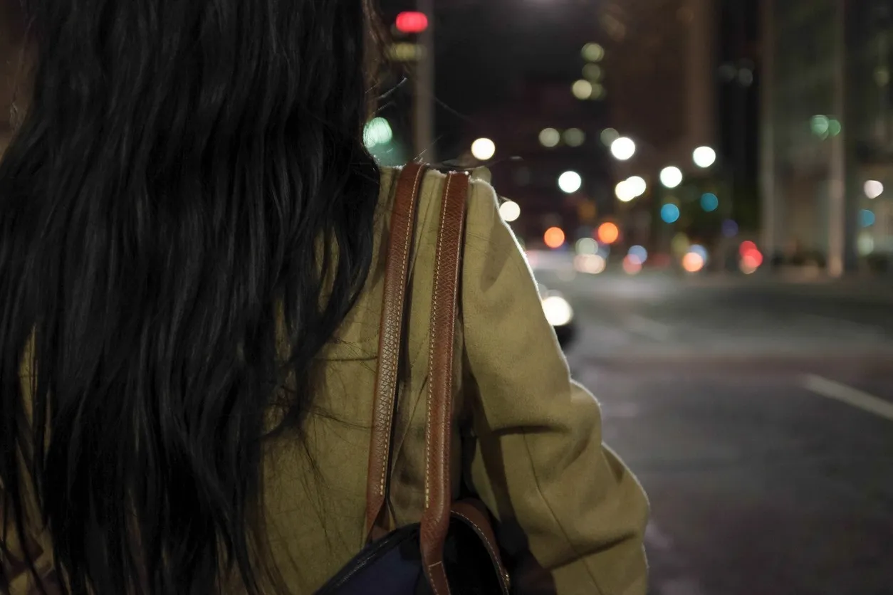 Estudo da Verisure revela que insegurança impacta a saúde emocional de 70% das brasileiras