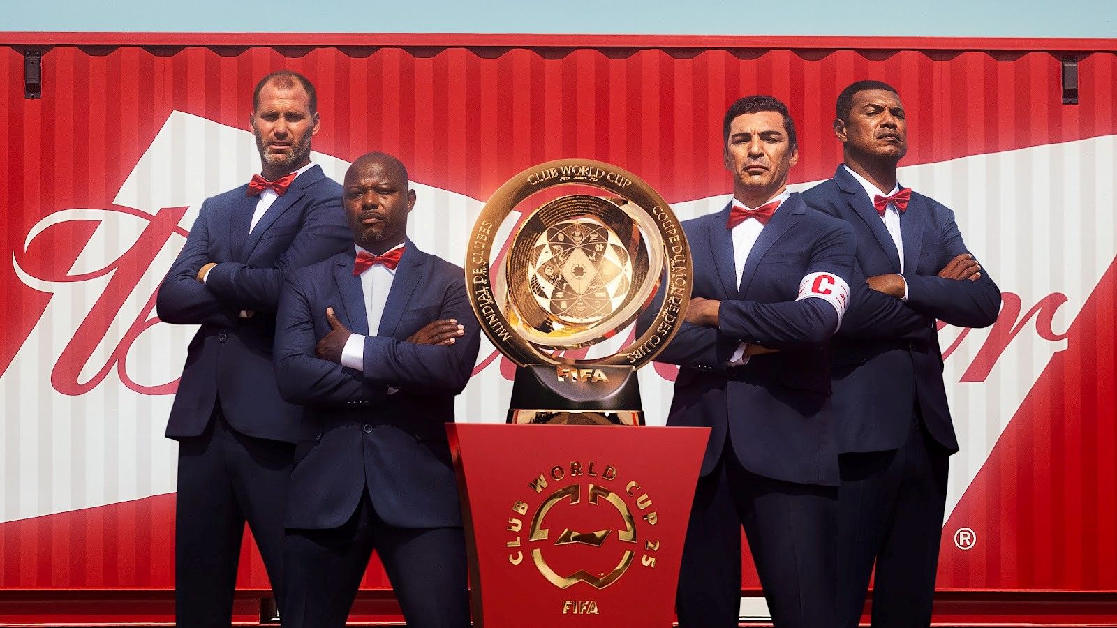 Budweiser traz lendas da zaga para proteger troféu do Mundial