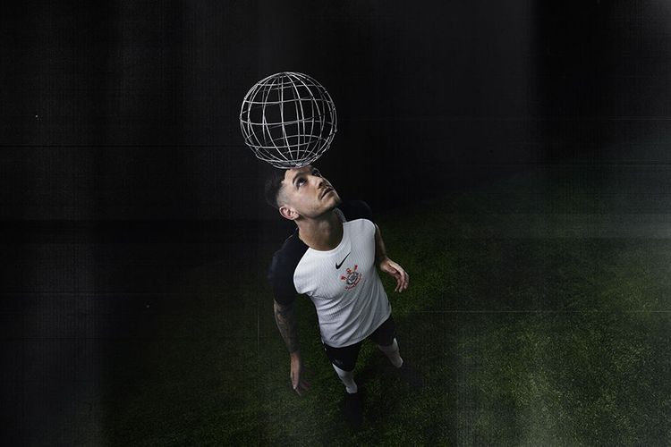 Corinthians e Nike homenageiam Mundial de 2000