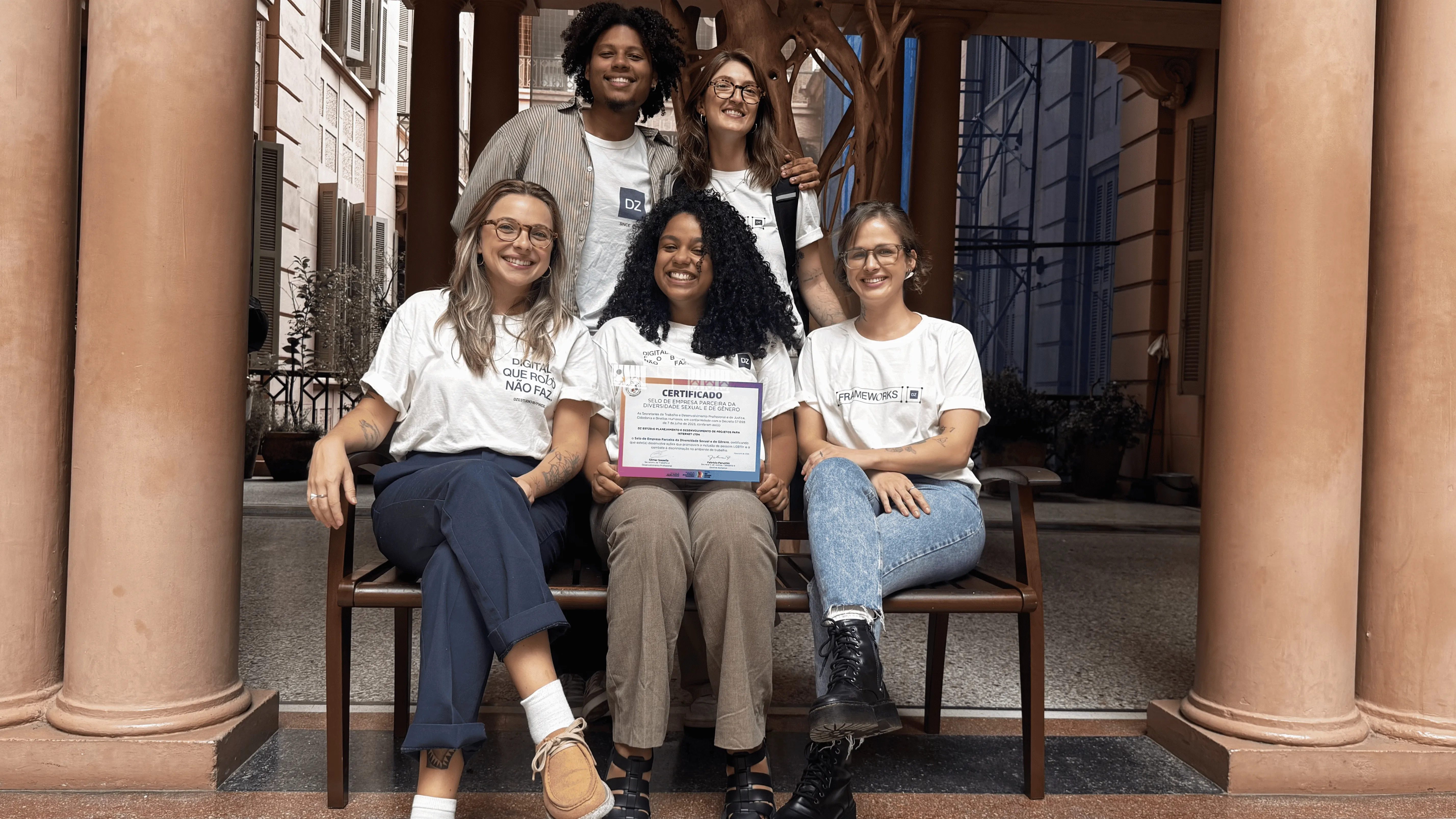 DZ Estúdio recebe Selo Empresa Parceira da Diversidade Sexual e de Gênero do RS