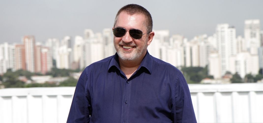 Rádio Transamérica e CNN Brasil dão as mãos em parceria jornalística