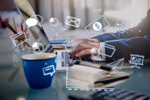 Publicidade global acelera, mas concentração no digital força ruptura no planejamento