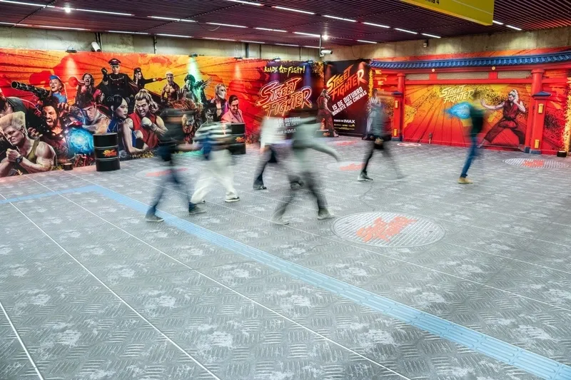 Street Fighter transforma estação de metrô de São Paulo em experiência imersiva