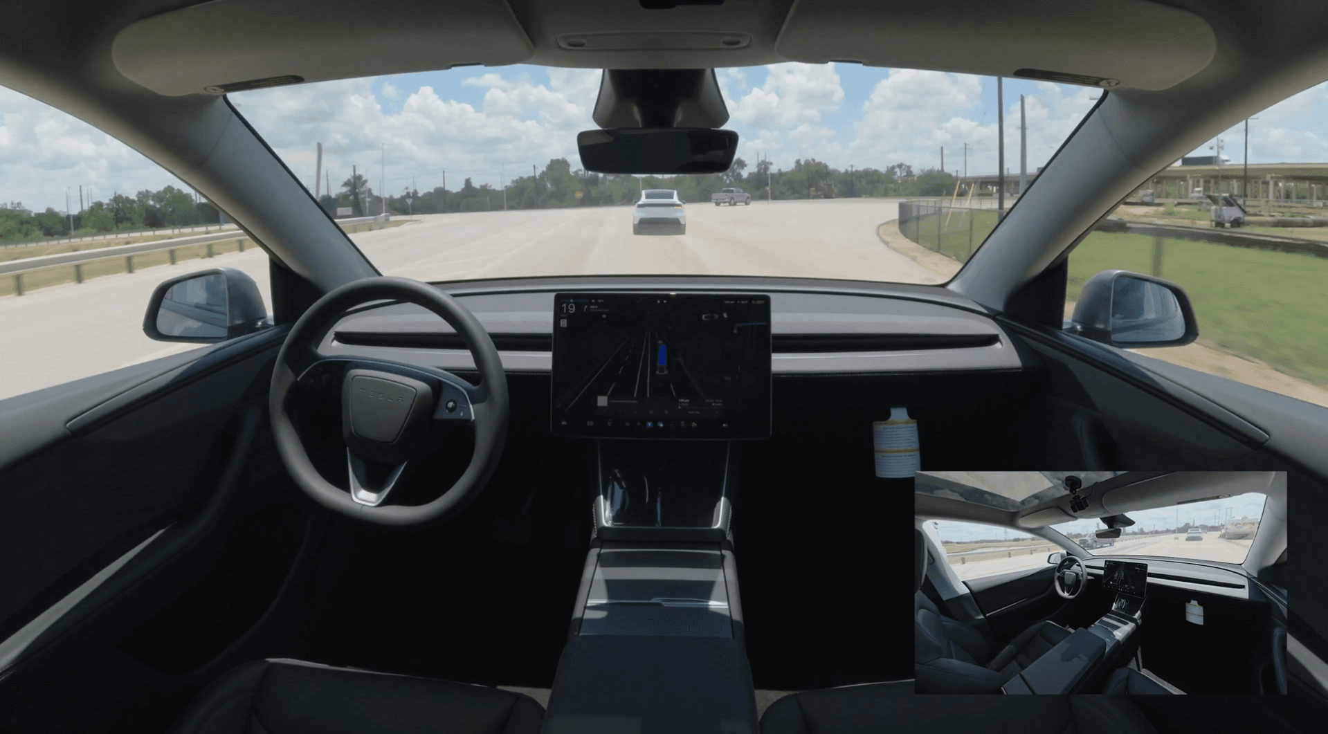 Tesla faz entrega de carro sem motorista diretamente ao cliente