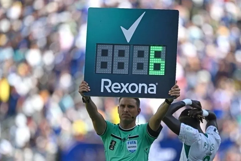 Rexona estampa axilas de quartos árbitros na Copa do Mundo da FIFA 2026