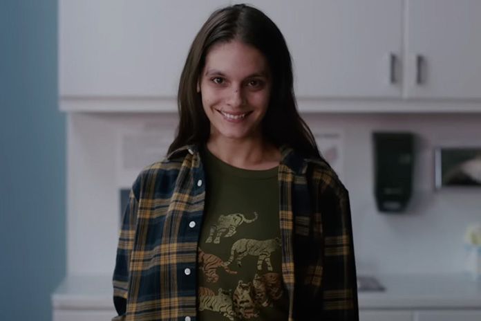 Os pulos de sustos no cinema com Sorria