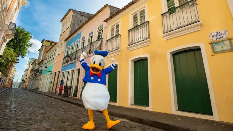Disney comemora os 90 anos do Donald pelo mundo