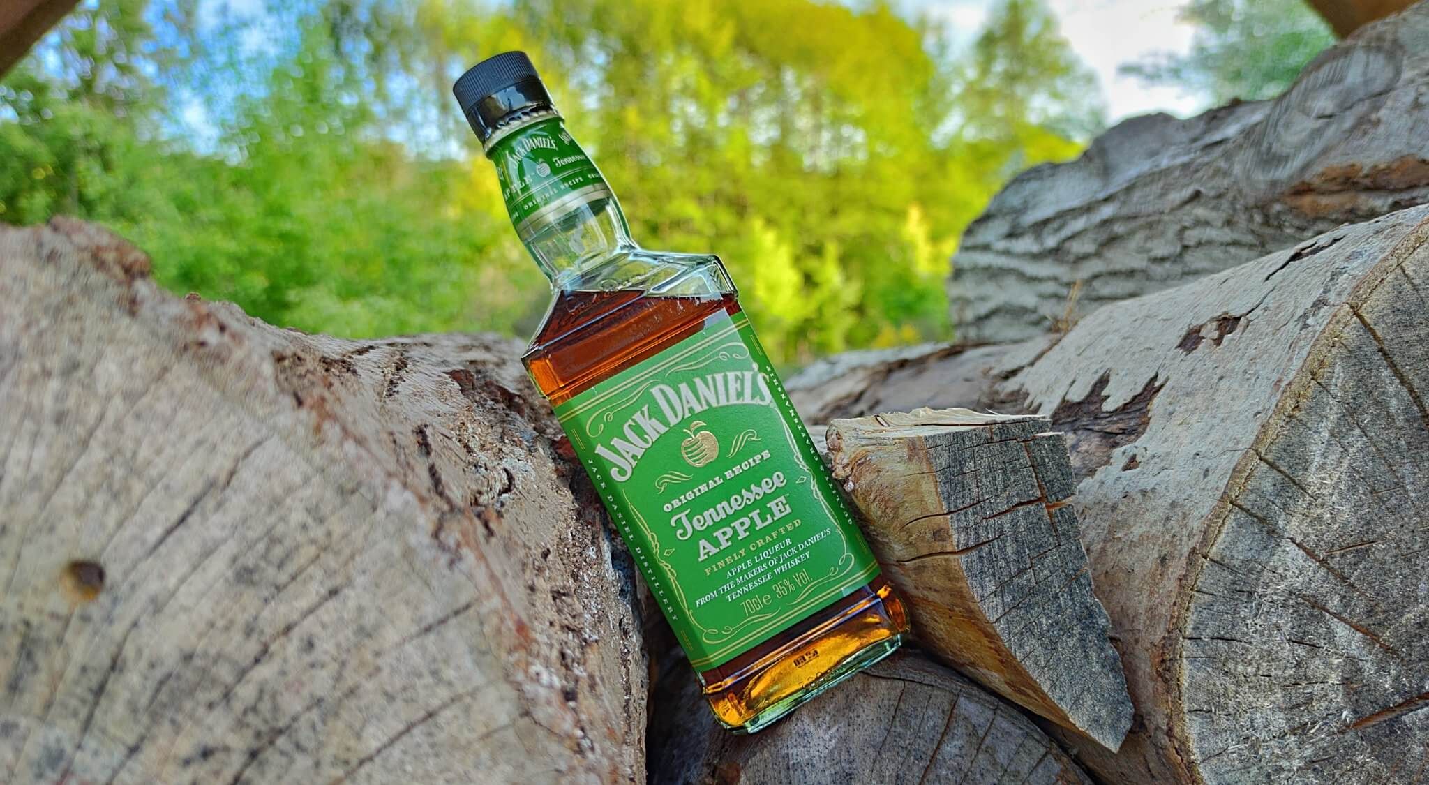 Jack Apple: Experimente o autêntico whiskey saborizado de maçã verde!