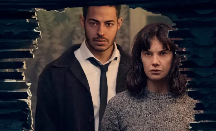 A envolvente e emocionante história da nova série A Mulher na Parede