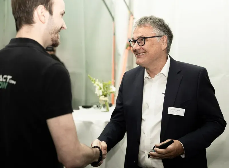 Neutrik comemora 50 anos com produção do conector número 2 bilhões
