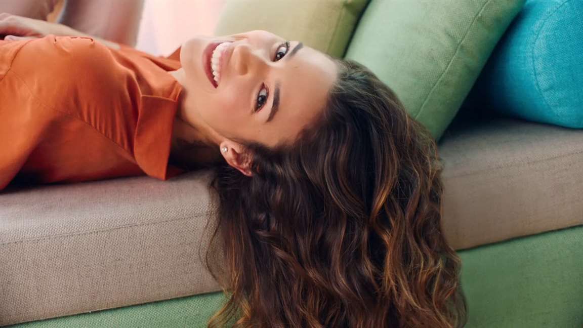 Natura questiona padrões em campanha de lançamento