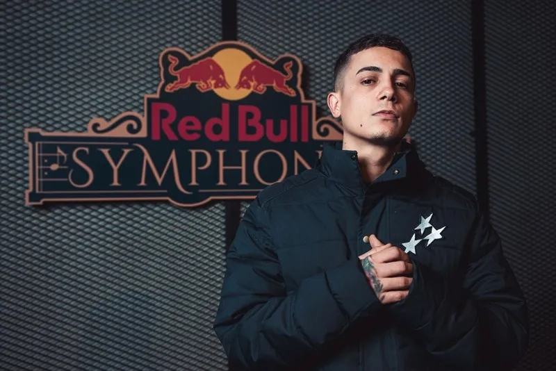Oito™ assina concepção e produção da estreia do Red Bull Symphonic no Brasil com MC Hariel