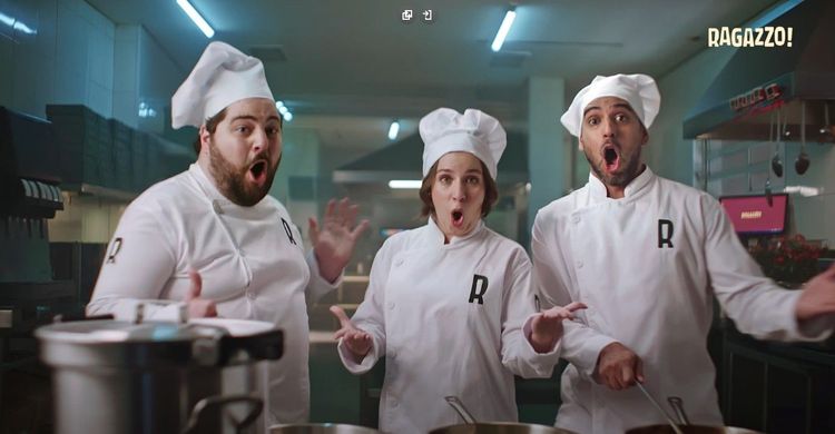 Ragazzo usa ópera para promover rodízio a R$ 19,90