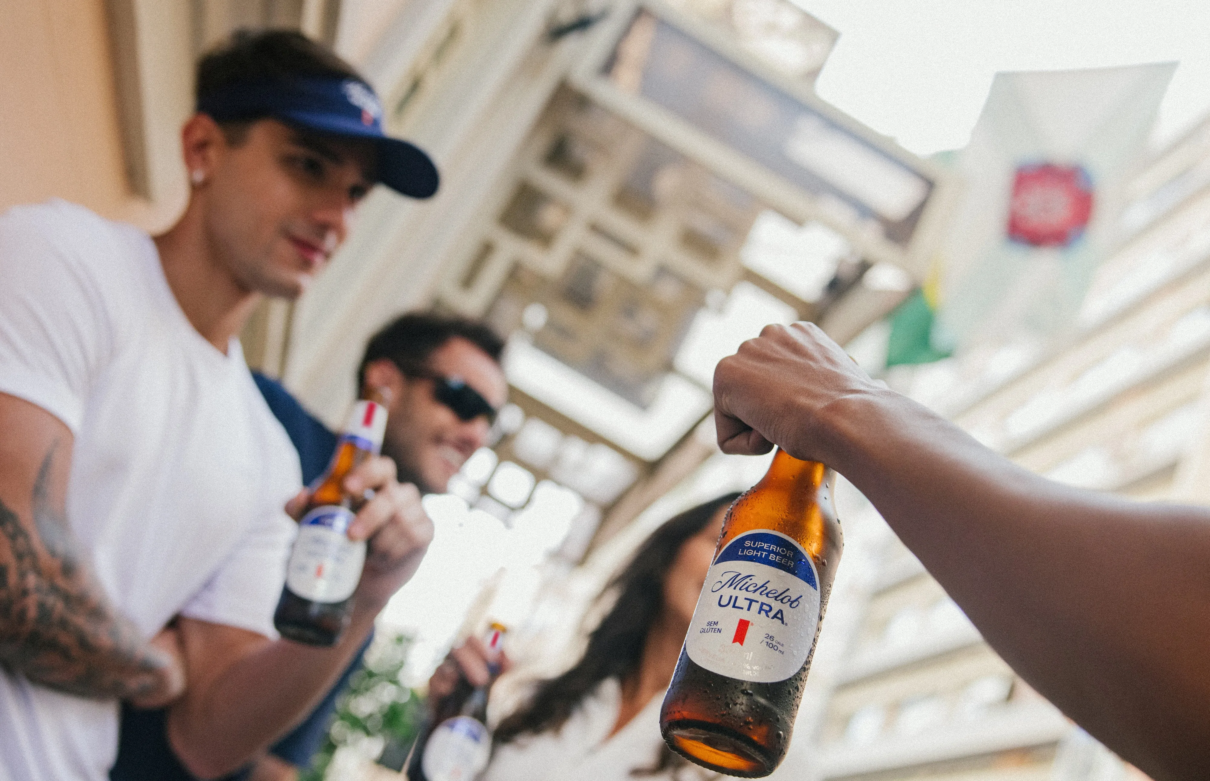 Michelob Ultra cresce mais de 250% no Brasil impulsionada pela Copa do Mundo e pelo portfólio Wellness da Ambev