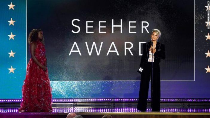 critics-choice-awards-2022-berry-703x395.jpg