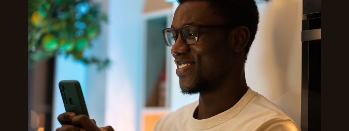 iFood e Microsoft lançam cursos rápidos para letramento digital via WhatsApp
