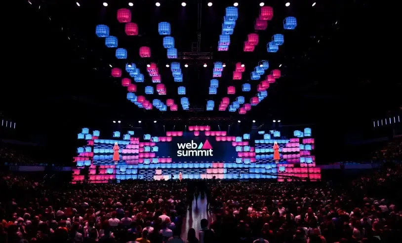 Visa Apresenta 'Agente de IA' no Web Summit Lisboa para Otimizar Finanças de Criadores de Conteúdo