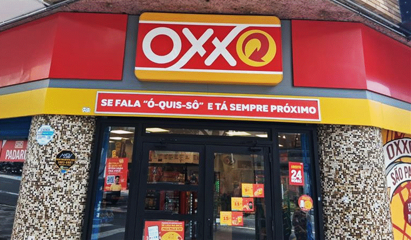 OXXO e Skol "descem redondo" no Carnaval com transformação inédita em fachadas