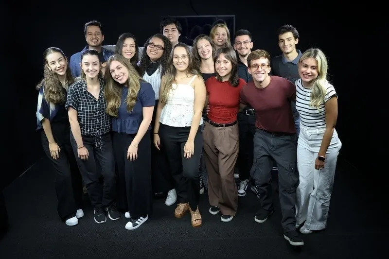 Poder360 efetiva 100% da sua 2ª turma de trainees em Brasília
