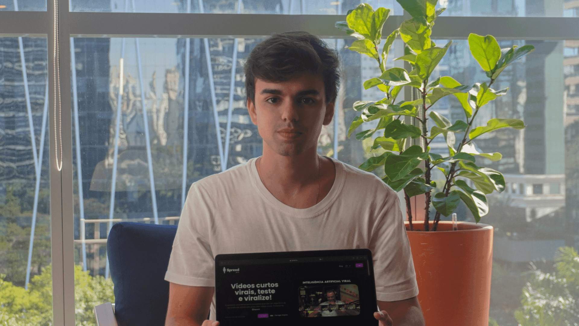 Conteúdos em inglês ampliam alcance orgânico nas redes sociais