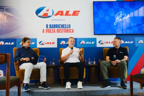 Rubens Barrichello volta a Interlagos com Williams em ação da ALE