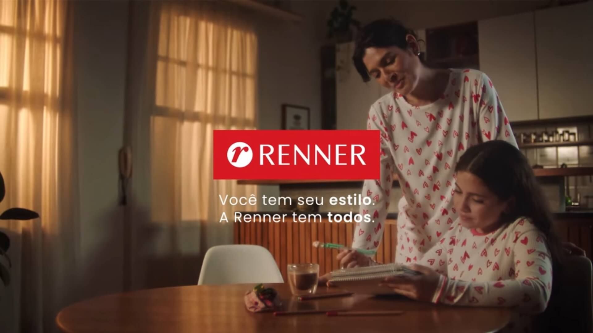 Renner destaca desafios da maternidade em campanha do Dia das Mães