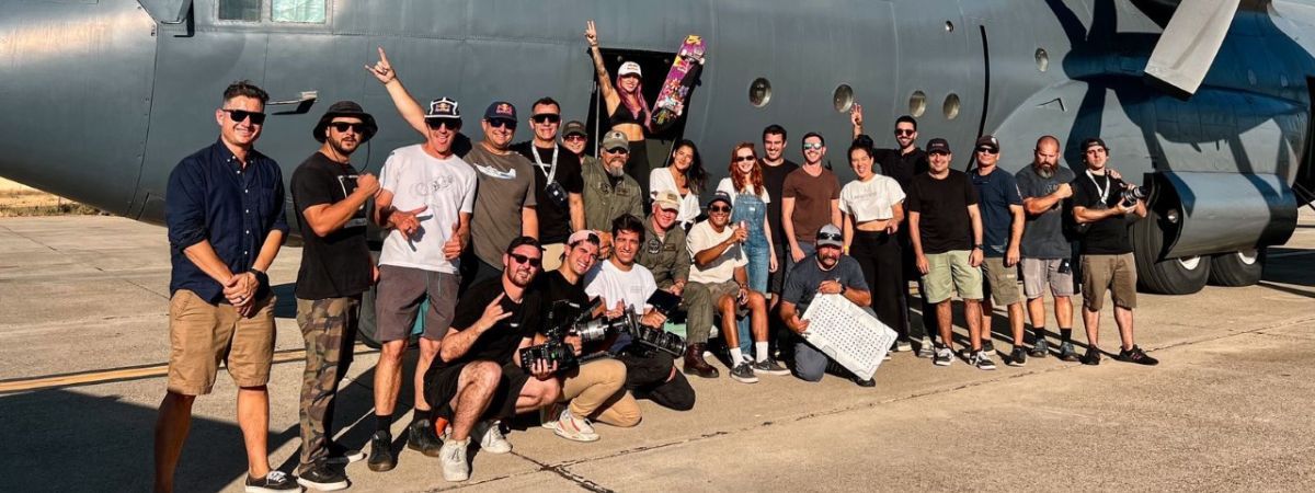 Abdala Brothers assinam campanha da Red Bull com Letícia Bufoni