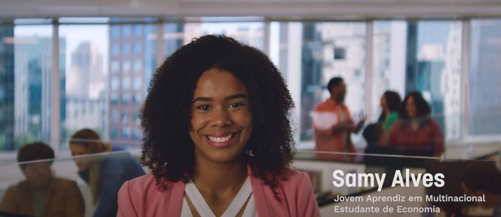 Instituto Ser+ pede que empresas contratem jovens aprendizes