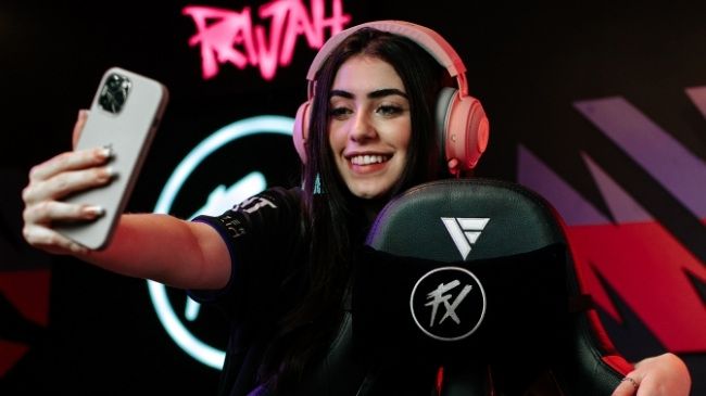 Force-One-lanca-linha-exclusiva-de-cadeiras-gamer-do-Fluxo-2.jpg