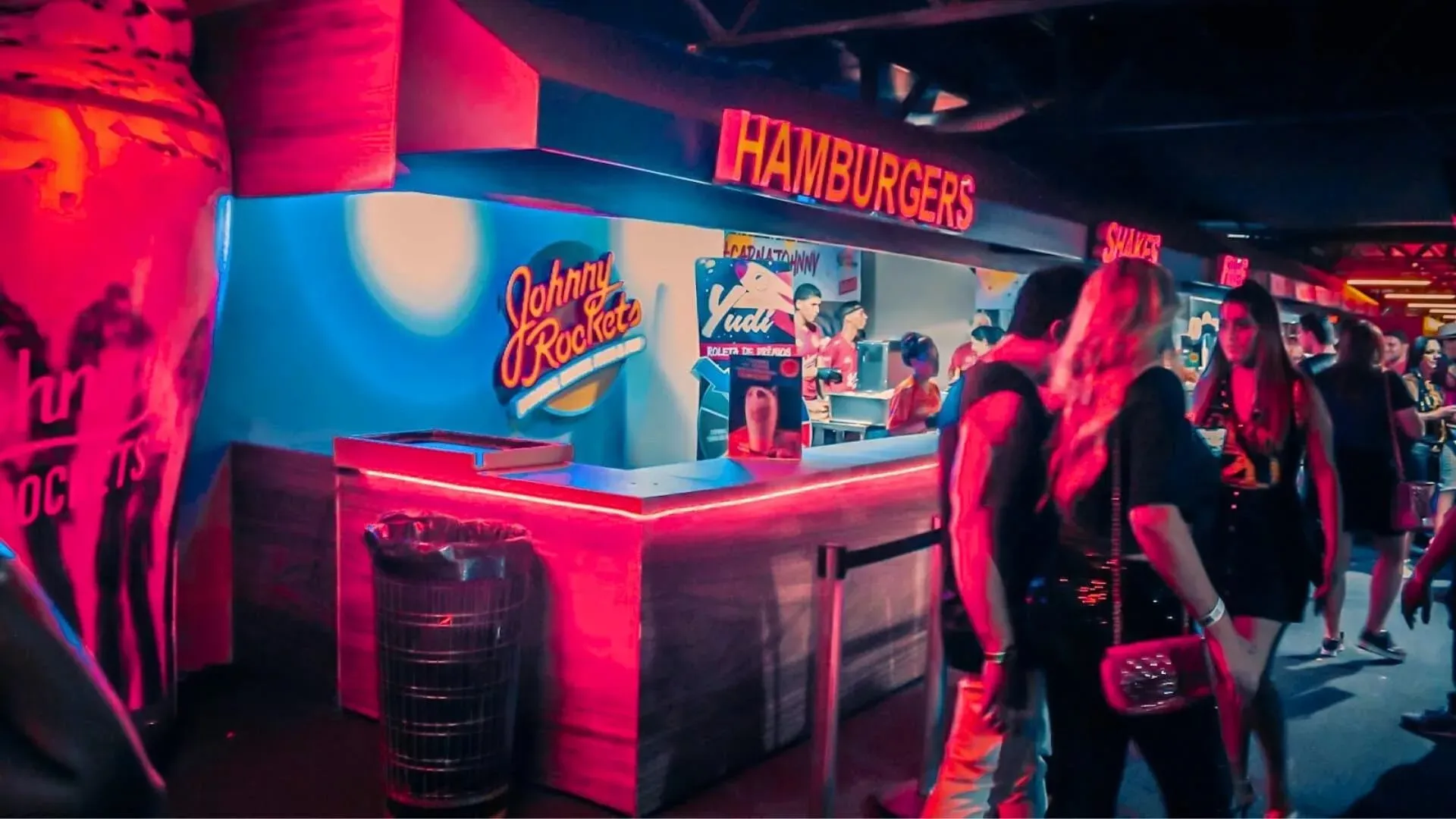 Camarote Bar Brahma conta com marcas da Antaris Franchising no Carnaval de SP