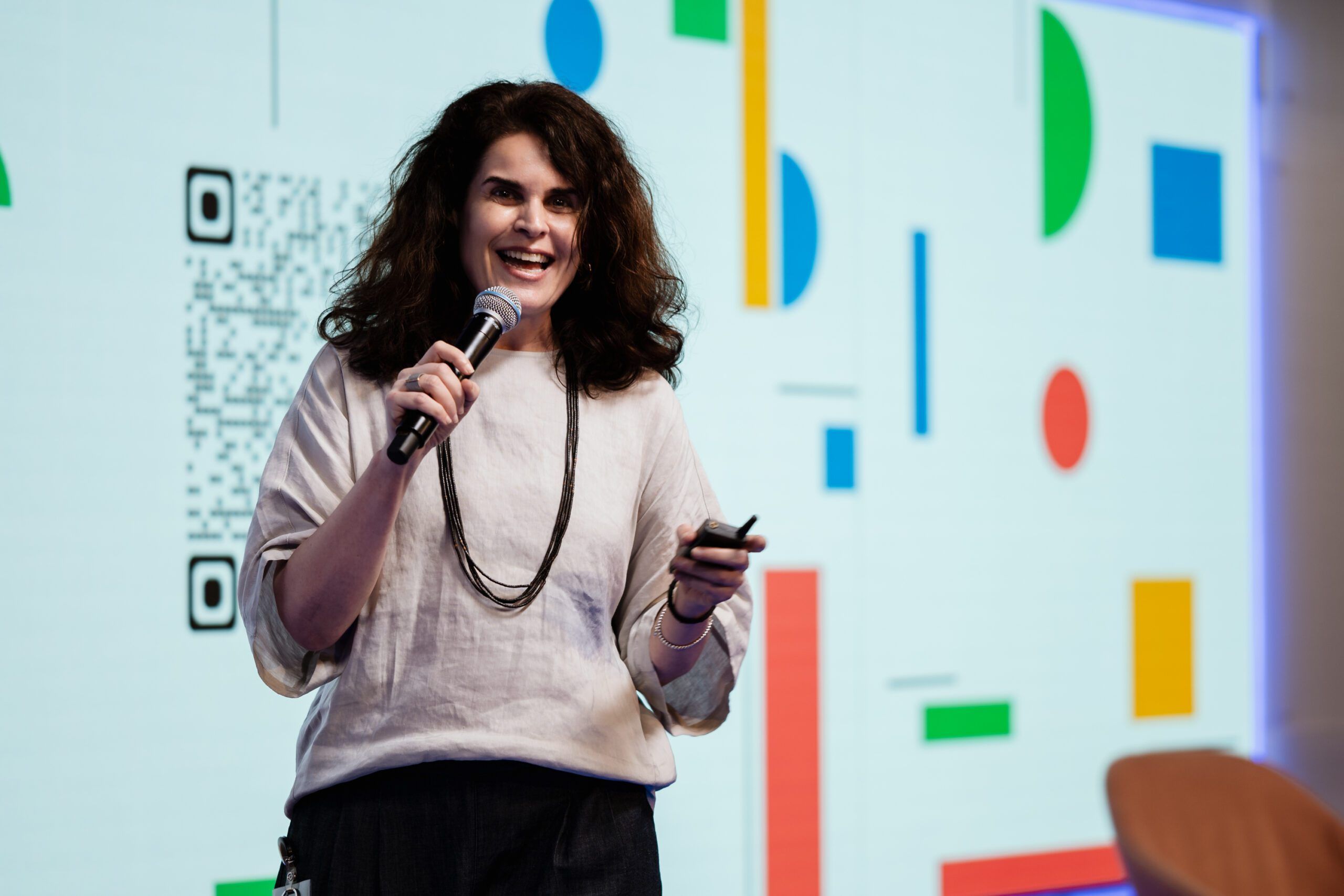 Google amplia iniciativas para fortalecer o jornalismo no Brasil