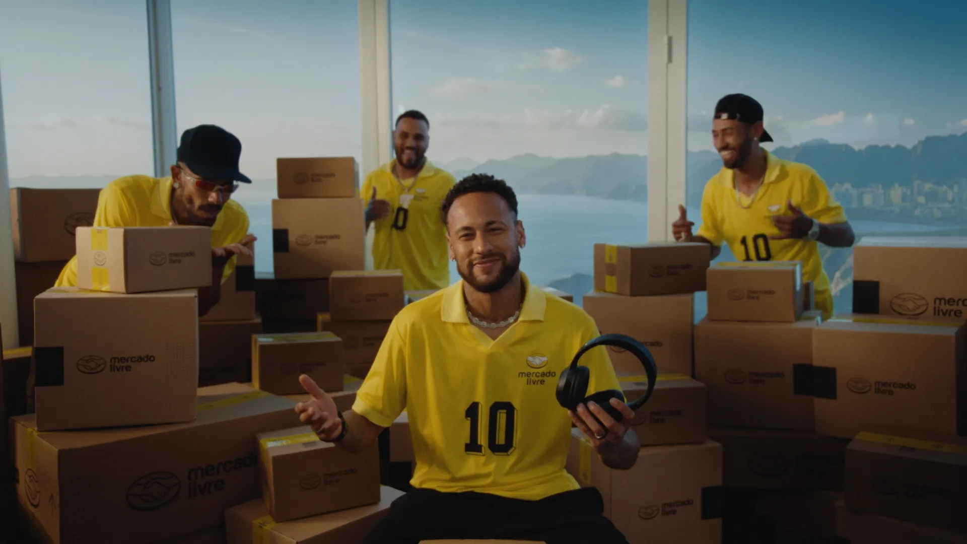 Mercado Livre e Neymar Jr. Lançam Campanha "10.10 das Grandes Marcas" com Ajuda de Sósias