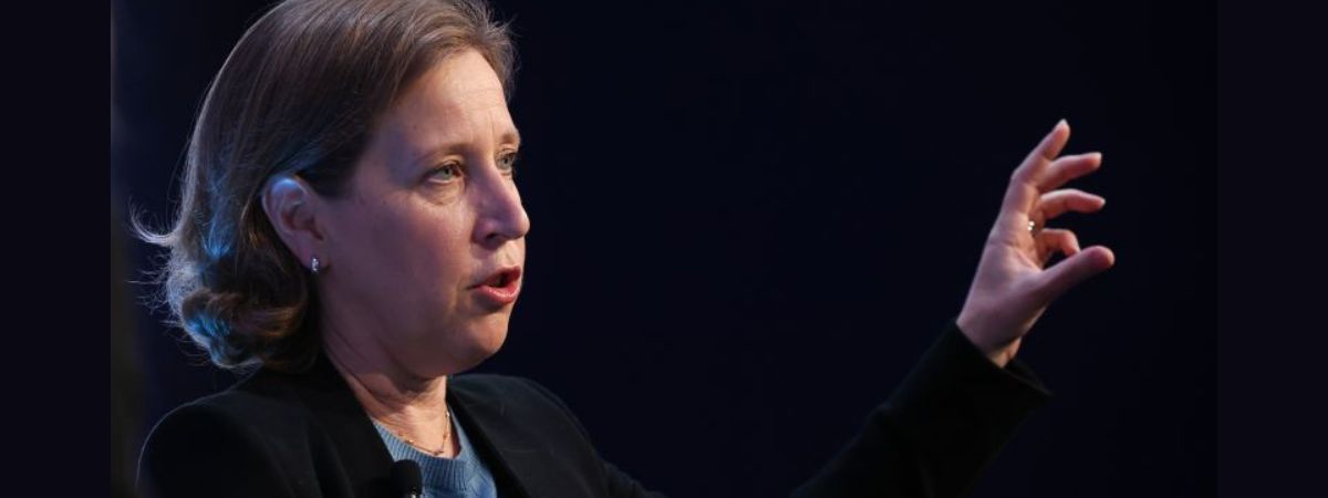CEO do YouTube deixa o cargo após quase uma década no cargo