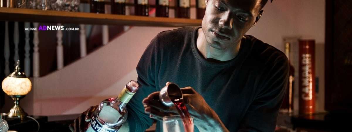 Red Passion: Campari homenageia o bartender na última fase da campanha