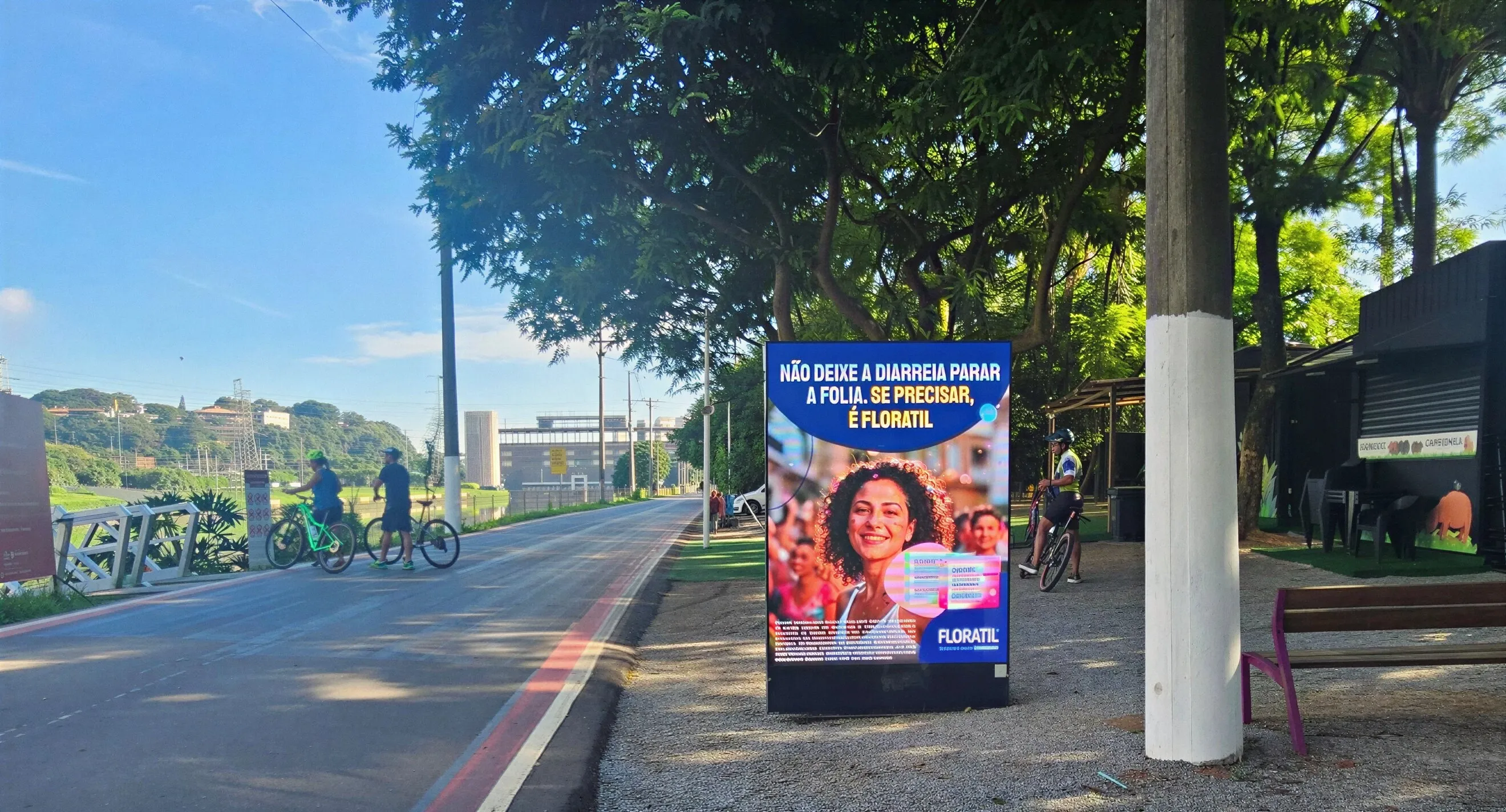 Ressaca com estratégia: Floratil escala DOOH e Ana Maria Braga para dominar o pós-Carnaval
