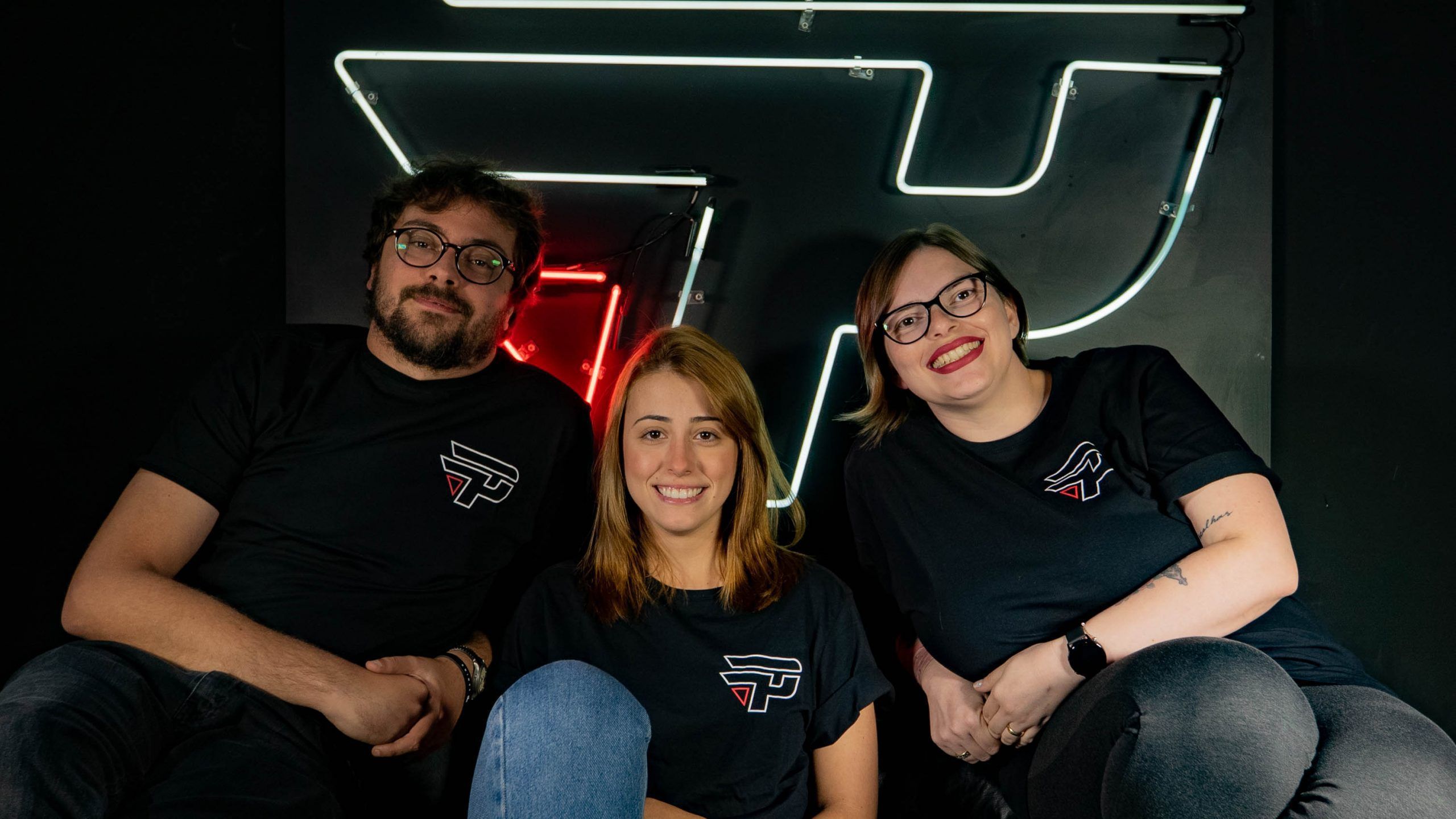 Sharis Endres e Monique Oliveira reforçam Marketing da paiN Gaming 