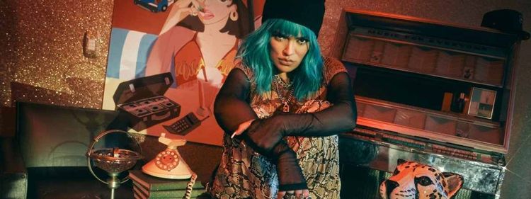 Collab inédita: apresentamos Karol G X Crocs