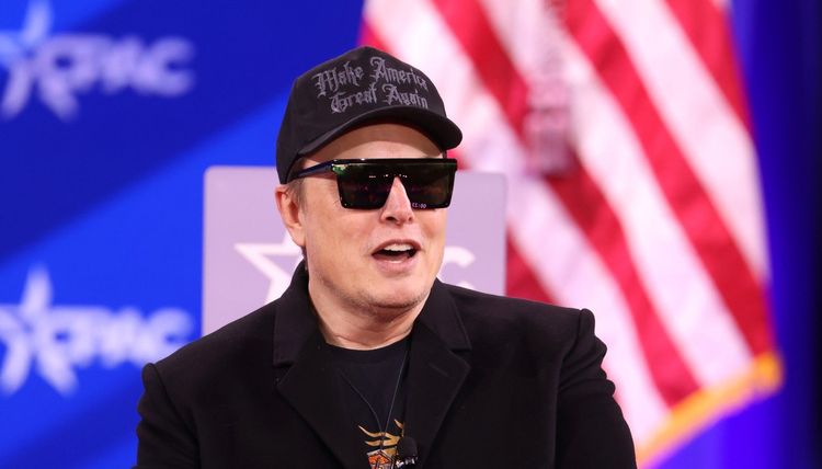 Elon Musk une X e xAI em acordo bilionário