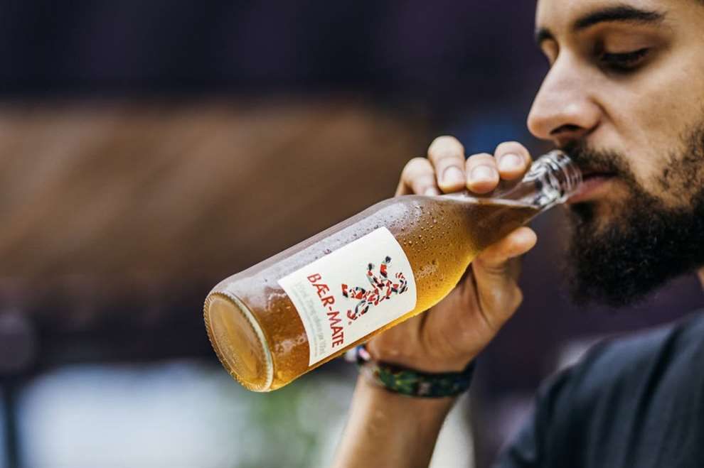 ÍONZ assina criação digital para Baer-Mate