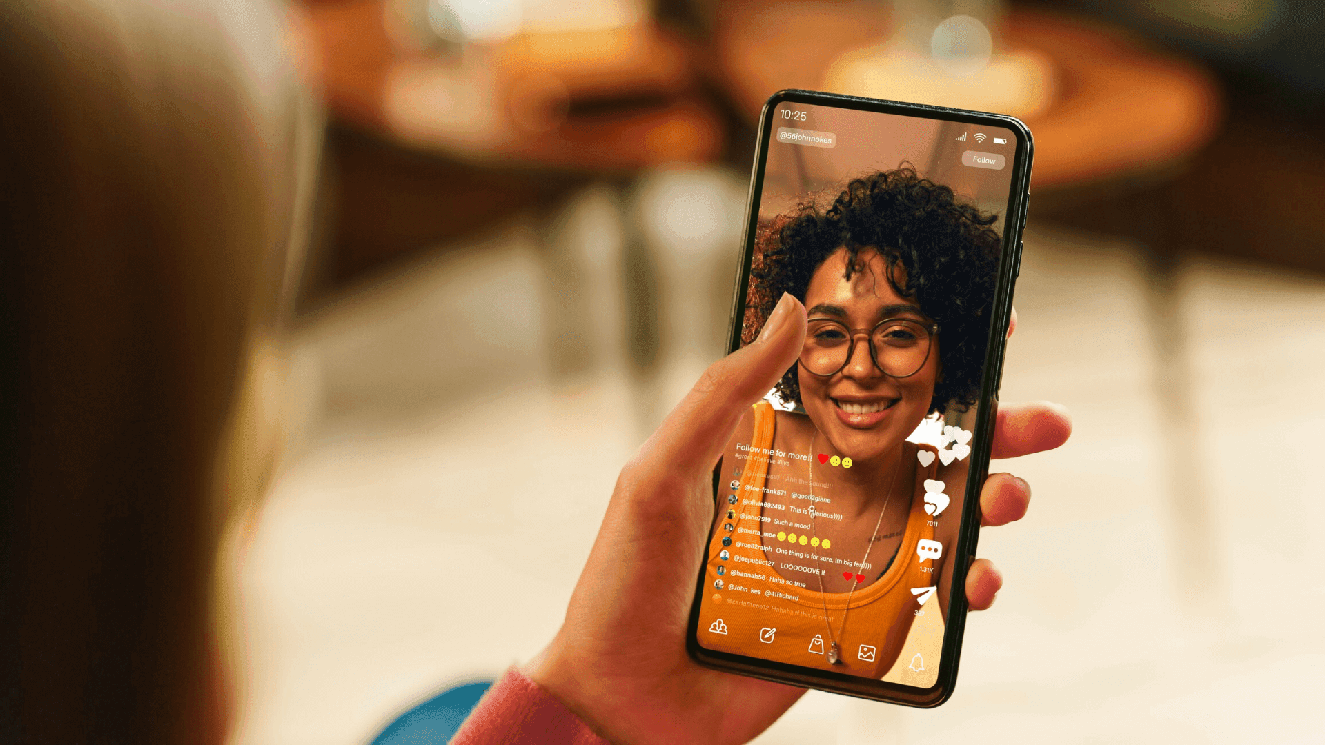 Black Friday: 64% dos brasileiros confiam em influencers, diz pesquisa