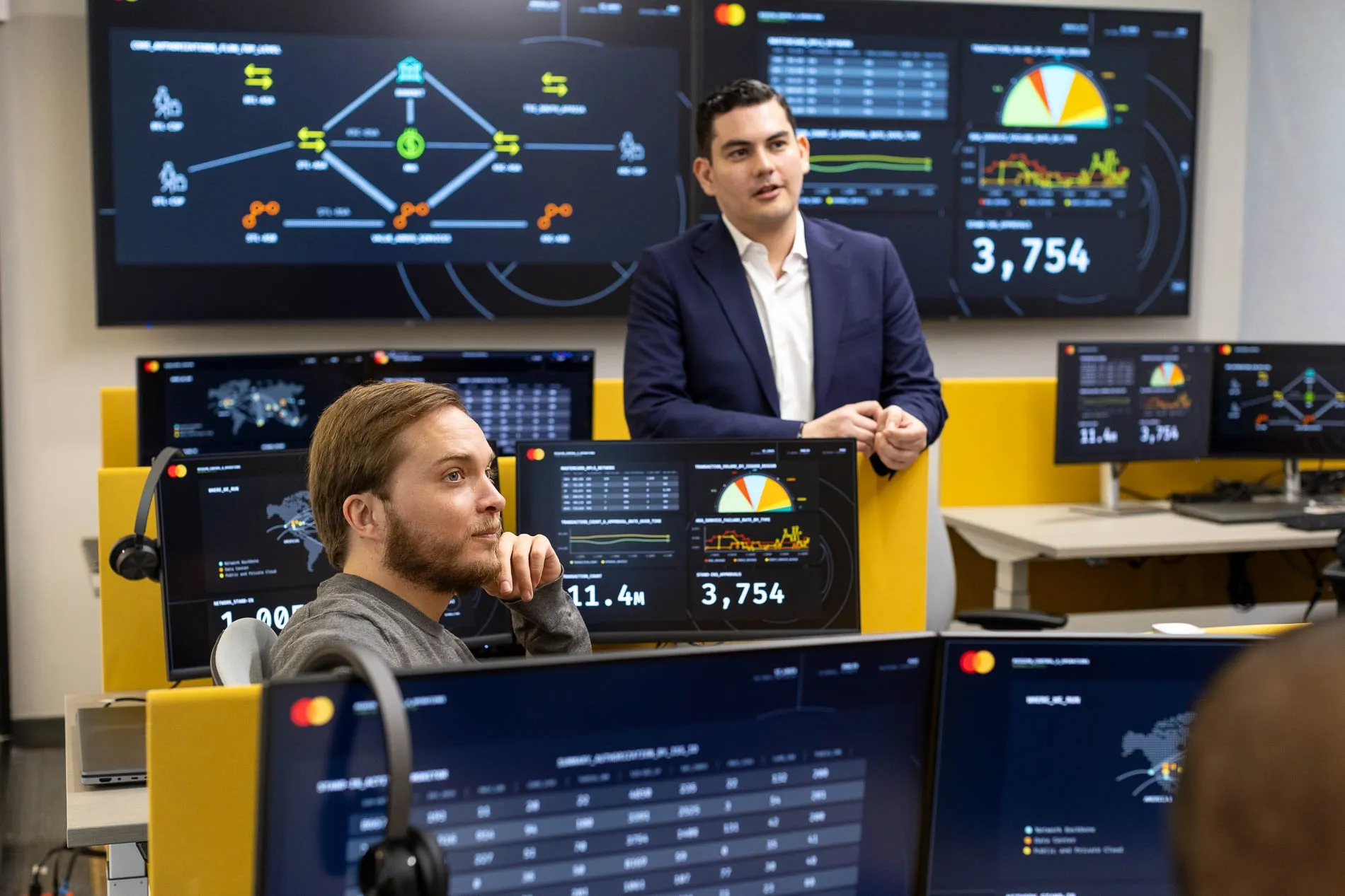 Mastercard inaugura centro regional no México para reforçar segurança e monitoramento de pagamentos