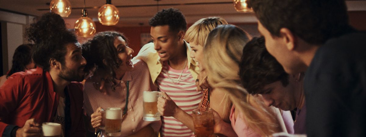Outback traz reencontros em nova campanha musical